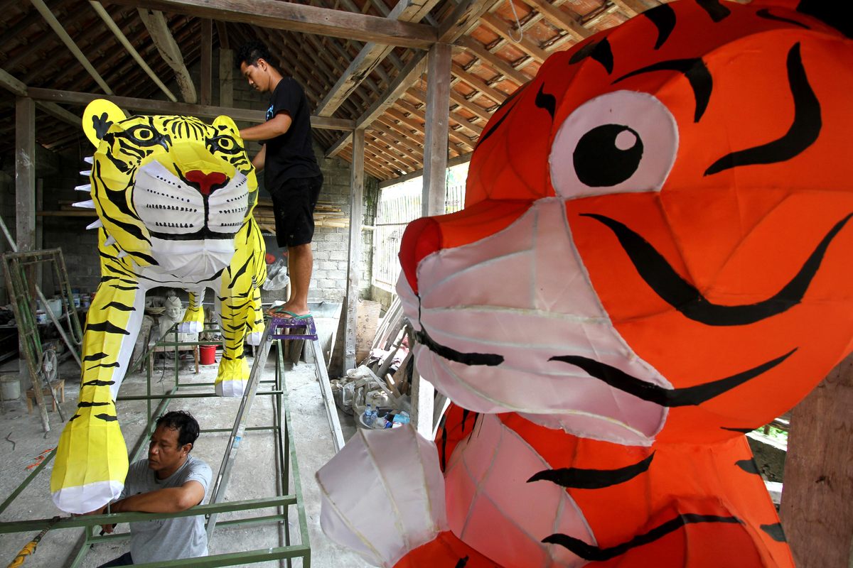 Tiger lanterns are part of the festivities in Surakarta, Indonesia. (January 26, 2022)