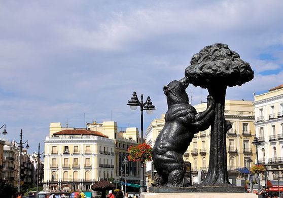 El Oso y el Madroño (The Bear and the Strawberry Tree) – Madrid, Spain ...