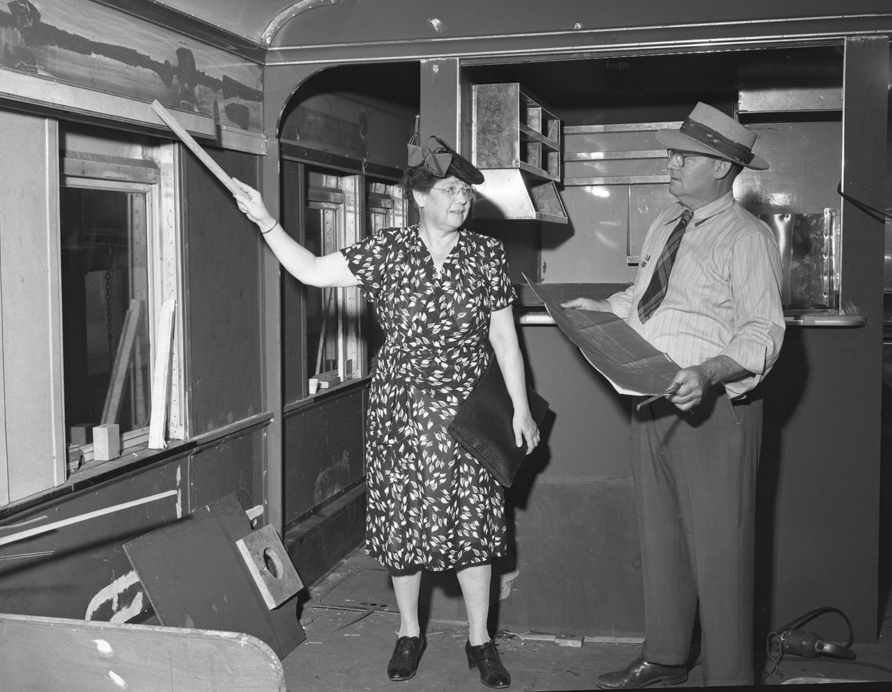 Olive Wetzel Dennis in 1947, making some suggestions on how to improve a new Baltimore and Ohio Railroad buffet car.