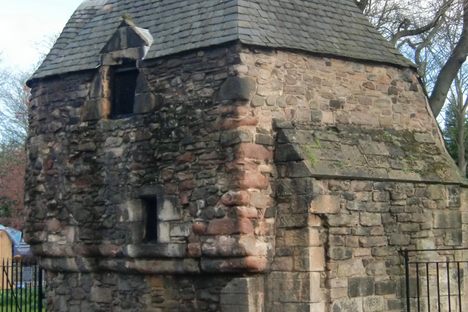 Queen Mary's Bath House