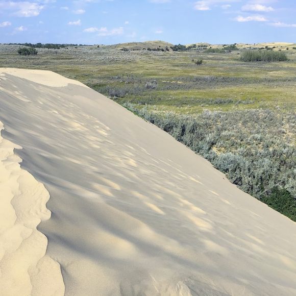Scientists Can Finally Track Massive Sand Dunes That Have Been Hiding From  the Geological Record