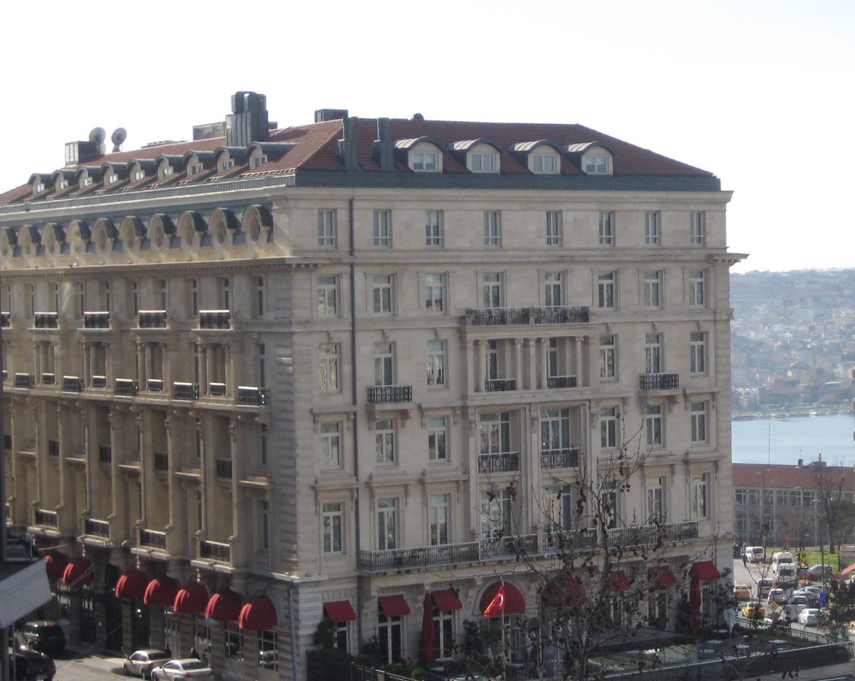 Pera Building Pera Palace Hotel – Istanbul, Turkey - Atlas Obscura