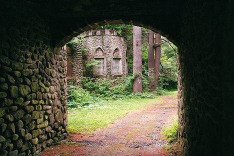  Craig-E-Clair Castle