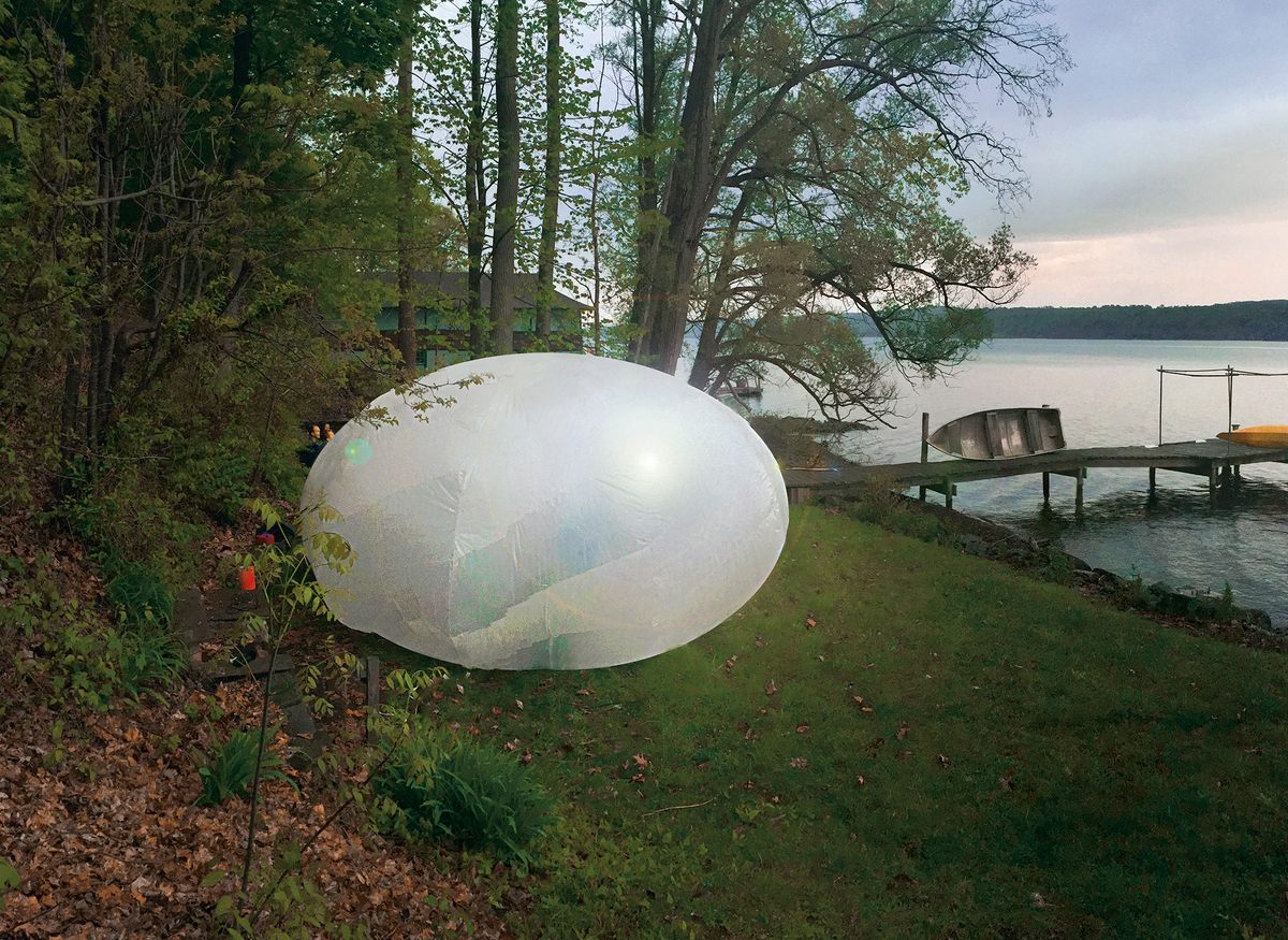 The egg-shaped Jello Pavilion, is made from plastic sheeting and inflated with a high-powered fan. (Cornell University, USA, 2015).