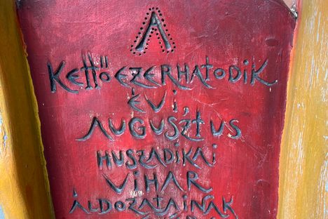The plaque itself