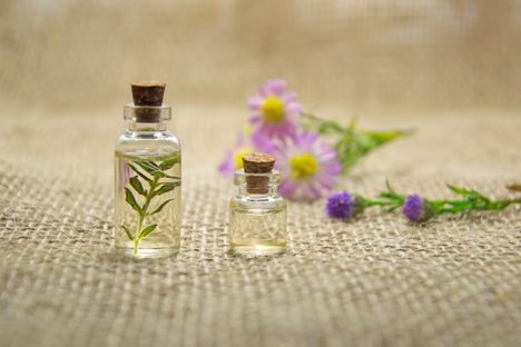 Immortalizing Human Scents as Memory Perfumes  
