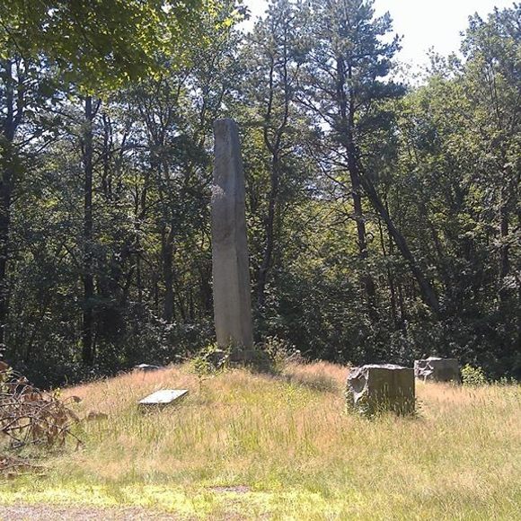 Great Swamp Fight Monument – South Kingstown, Rhode Island - Atlas Obscura