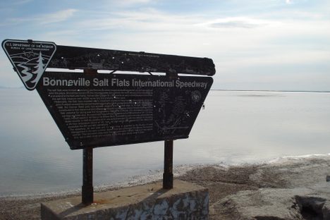 Bonneville Salt Flats / Bonneville Speedway