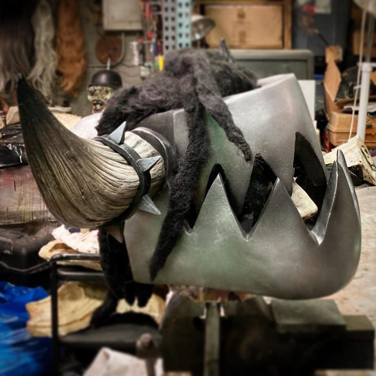These jaws give Balsac the Jaws of Death his sobriquet.