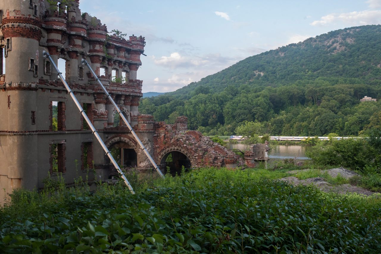 Bannerman Castle, shot from the ground. All photos by James Sprankle. 