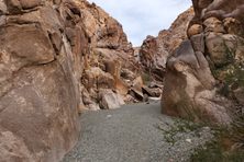 Looking up Keyhole Canyon, through the first narrows.