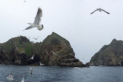 Eastern Island and Western Island, the two largest and most important islands of the Liancourt Rocks. (Wikimedia Commons)