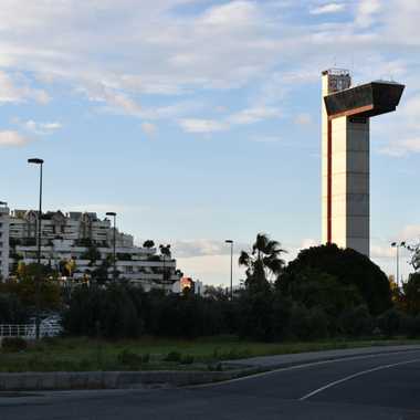 Torre Miramar(美丽华大厦)。
