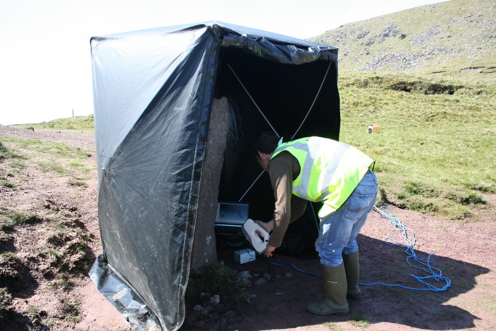 Scanning in a stone at Arraglen.