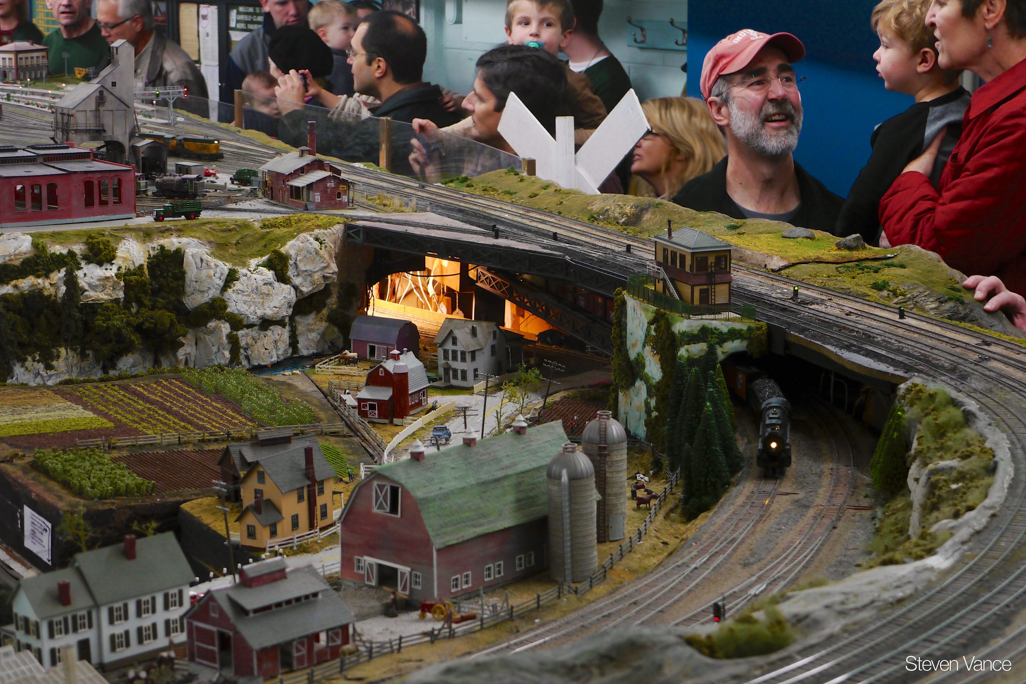 Take a Ride on 9 of the Most Incredible Model Trains in the World