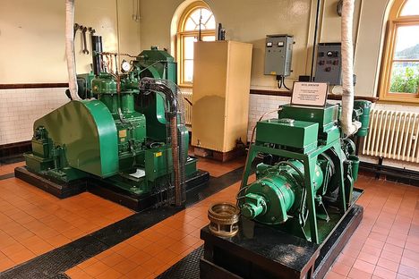 Generator and compressor in the engine room