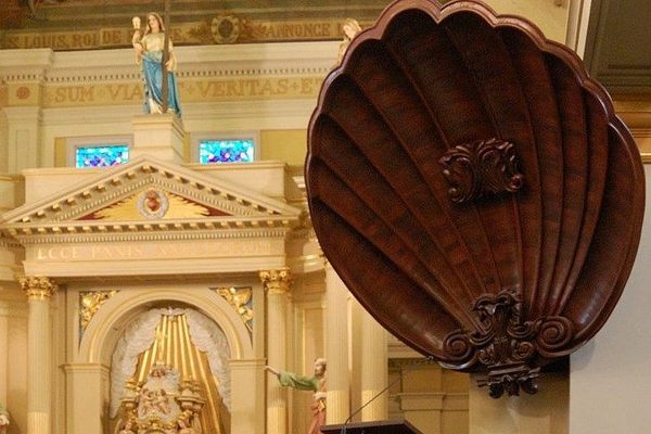 Shell pulpit.