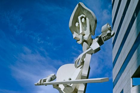 Virtuoso Sculpture