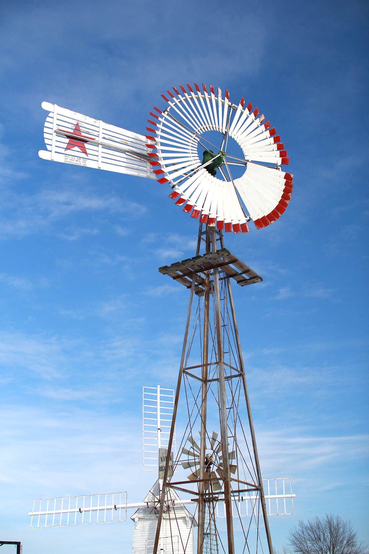 The Iconic Windmills That Made the American West (2022)