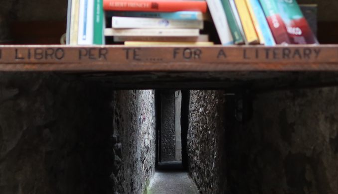 Vicolo dei Libri (Book Alley)