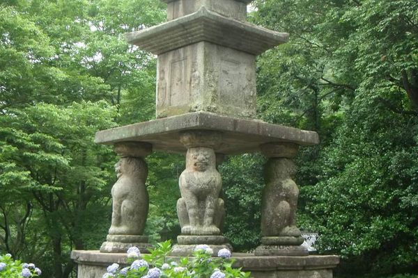 Four-Lions Pagoda
