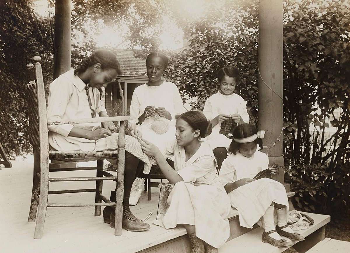 Girls knit at the Whittier School, Hampton, Virginia, 1918.