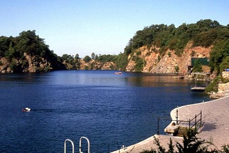Stoney Cove at the UK National Dive Centre
