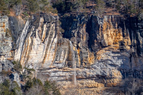 Hemmed-In-Hollow Falls