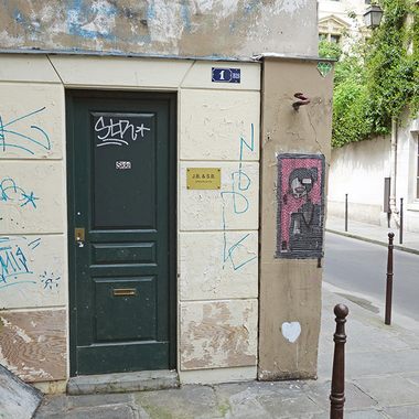 The facade.