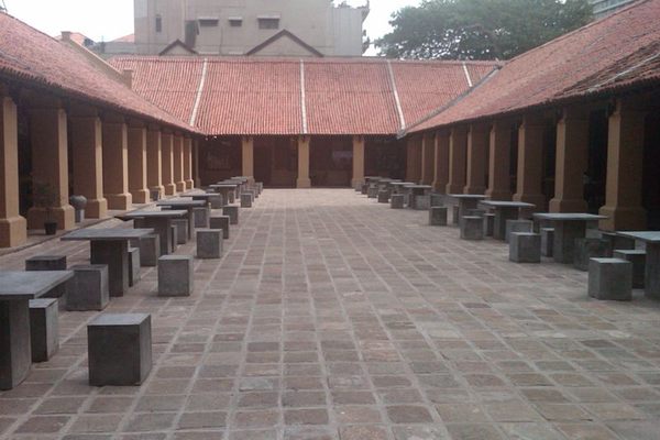 Interior of the hospital courtyard.