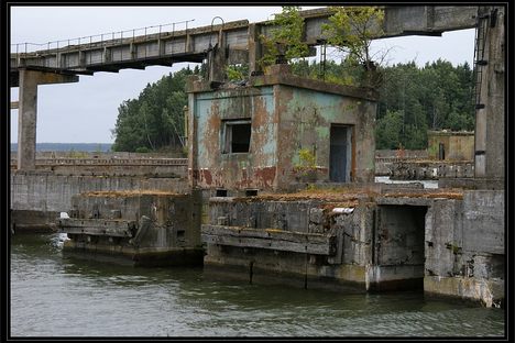 An abandoned chamber.