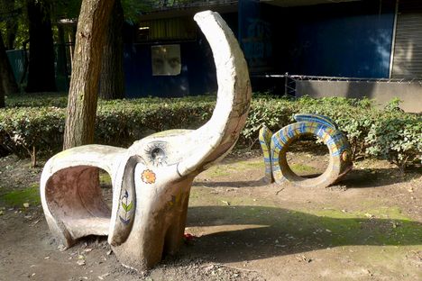 The most 1960s looking hippy elephant.