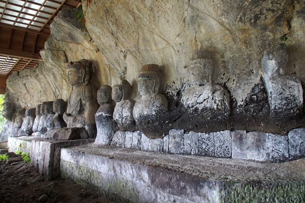 Usuki Stone Buddhas