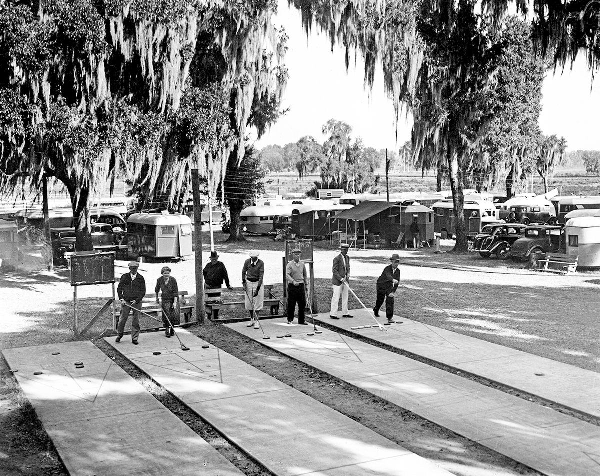 One of the Tin Can Tourists’ guiding principles was that entertainment for campers should be clean and wholesome. Shuffleboard—being played here in Dade City, Florida, circa 1936—was a perfect example. Camp games of all sorts gained popularity as road-tripping families and groups looked for more amenities where they stayed.