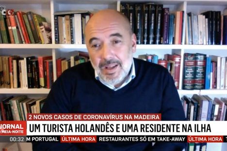 The bookshelf of Pedro Marques Lopes, political columnist, was a strong contender.