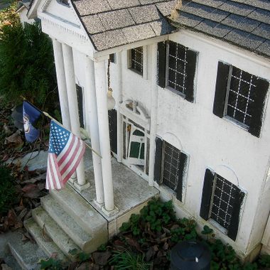 Miniature Graceland
