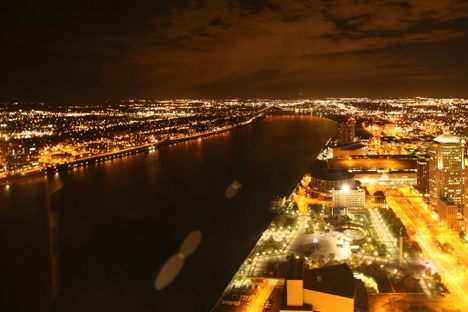Detroit by night. 