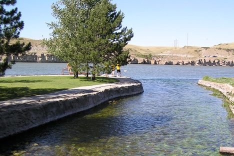 The mouth of the Roe River, flowing into the Missouri.