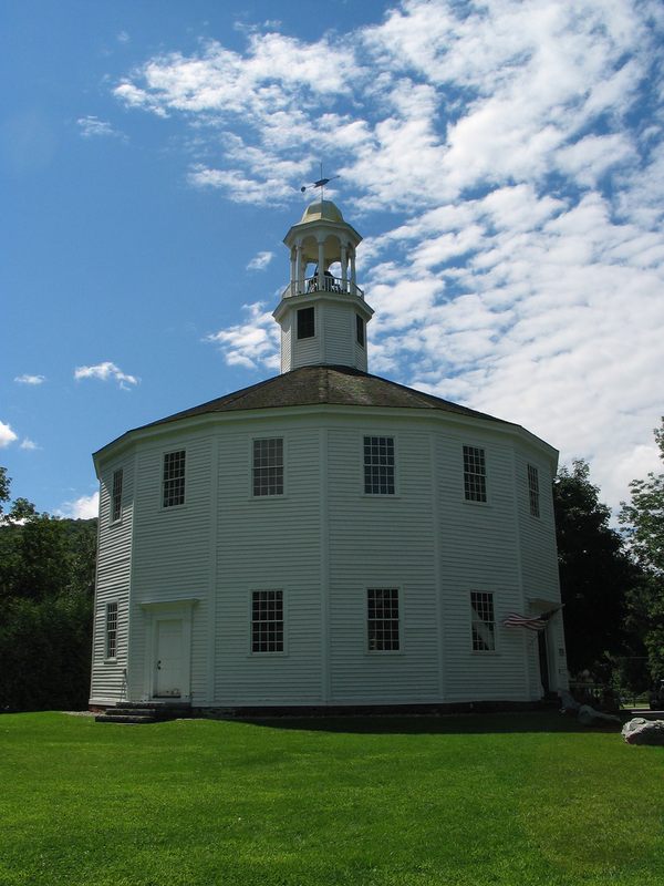Old Round Church – Richmond, Vermont - Atlas Obscura