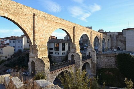 Los Arcos Aqueduct.