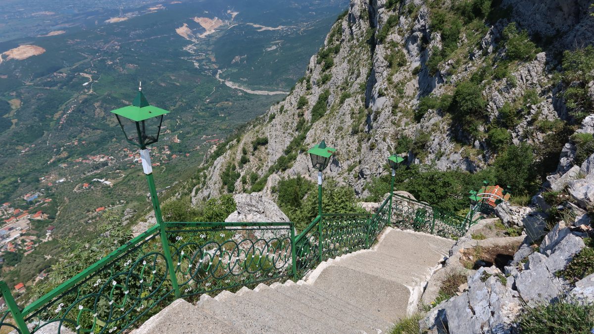 sari-salltik-s-shrine-kruj-albania-atlas-obscura