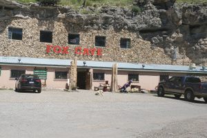 The entrance to Fox Cave.