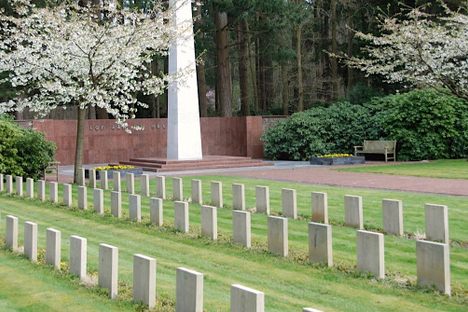 Markers honor 865 war dead.