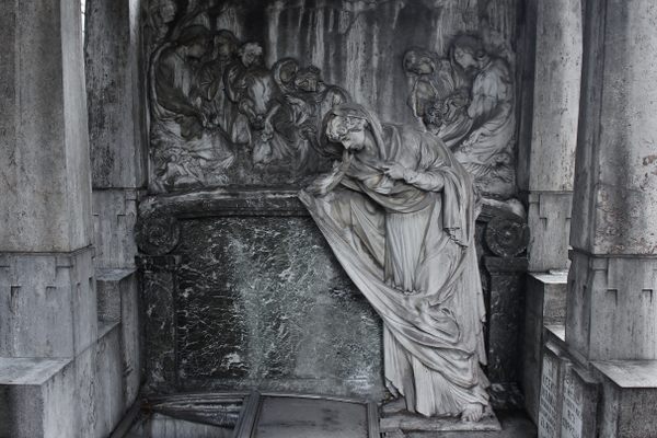 Family crypt