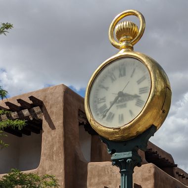 This is the third giant Spitz Clock since 1881.