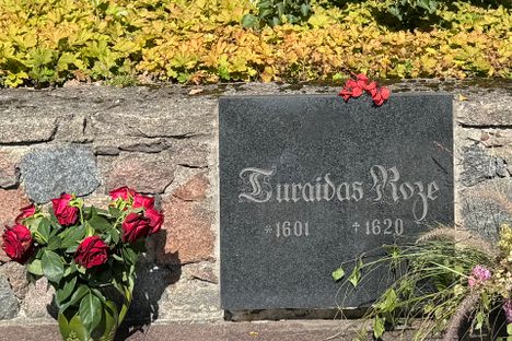 Resting place of the Rose