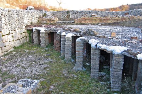 Alba Fucens, Thermal Complex