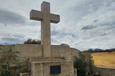 Marcos de Niza Monument.