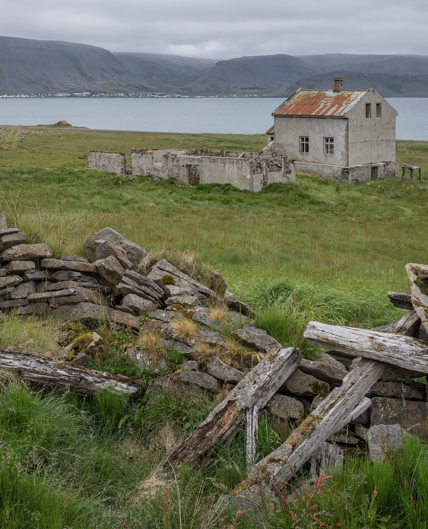 An abandoned house.