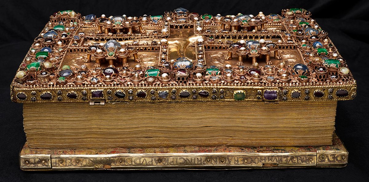 Jeweled cover, <em>Lindau Gospels</em>, c. 875.
